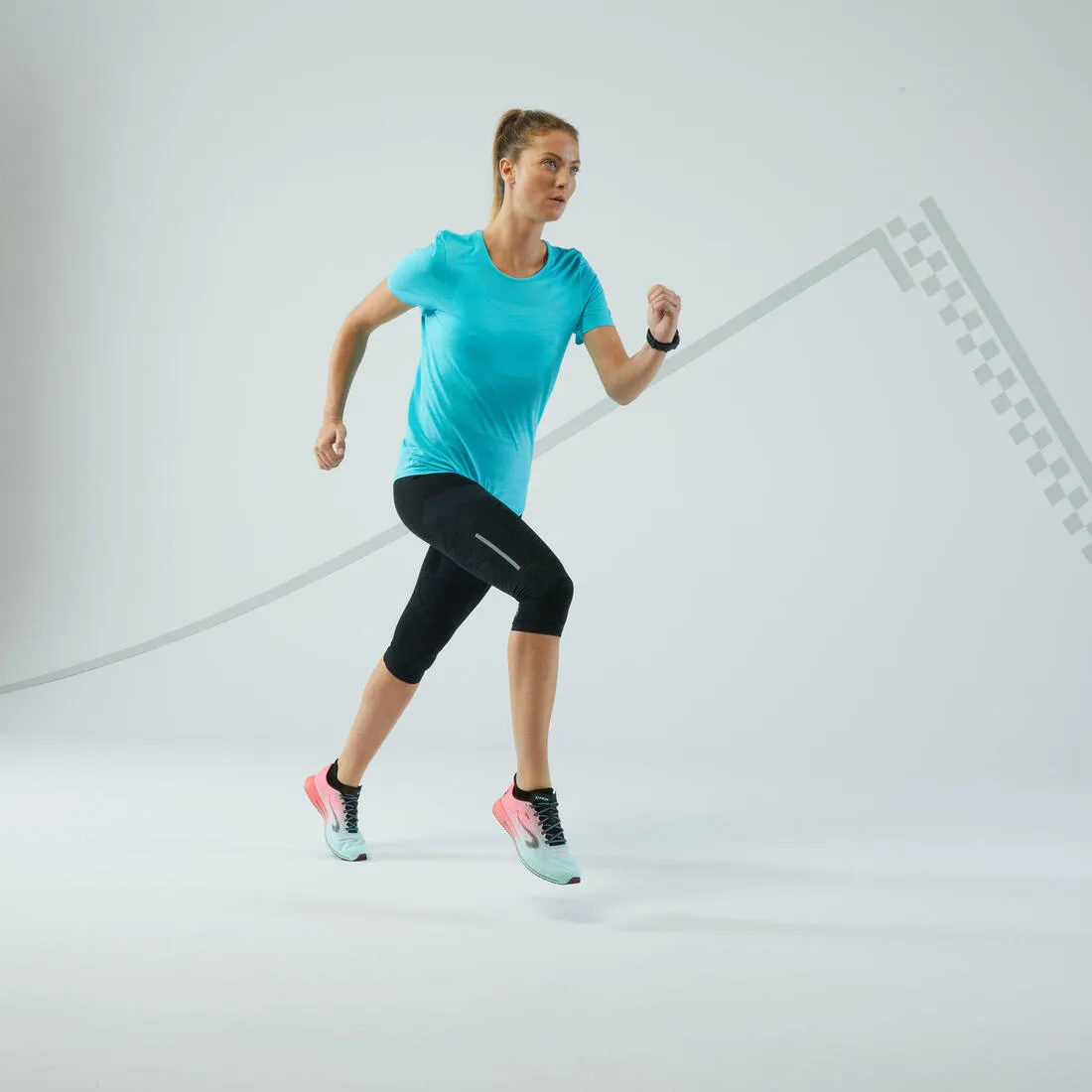 Women's Seamless Running& Trail Running T-Shirt-KIPRUN Run 500 Comfort